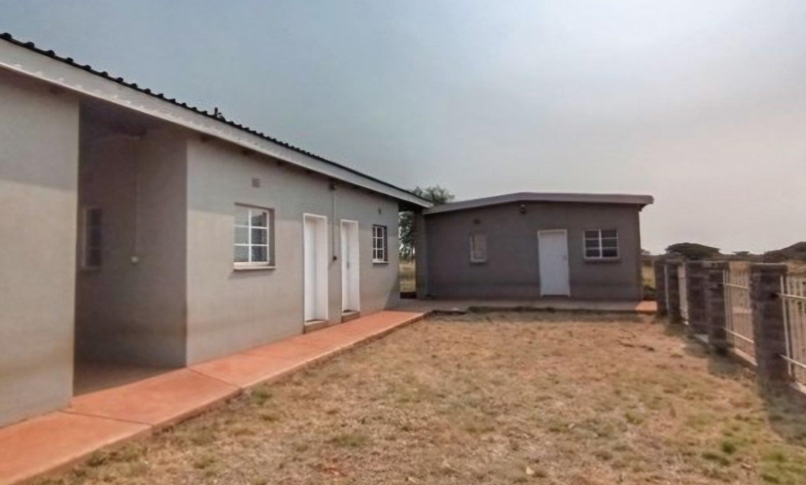 10 Bedroom Property for Sale in Olifantshoek Northern Cape